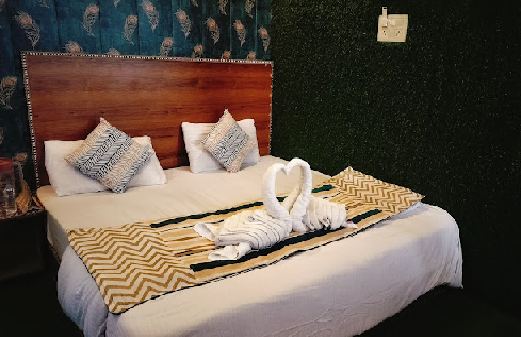 Hotel Nirbana Heights | Deluxe Room 